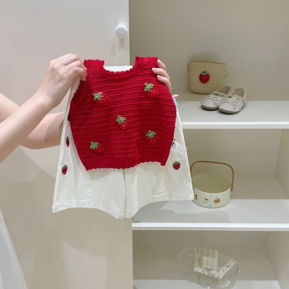 

Strawberry Pattern Cool Knitted Vest Top with White Wide-Leg Pants Set for Women Casual Comfortable Two-Piece Outfit