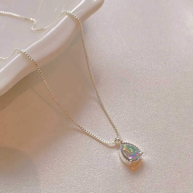 

Hot New 925 Sterling Silver Flash Diamond Necklace Simple Zircon Water Drop Pendant Feminine Clavicle Chain Fashion Jewelry Gift
