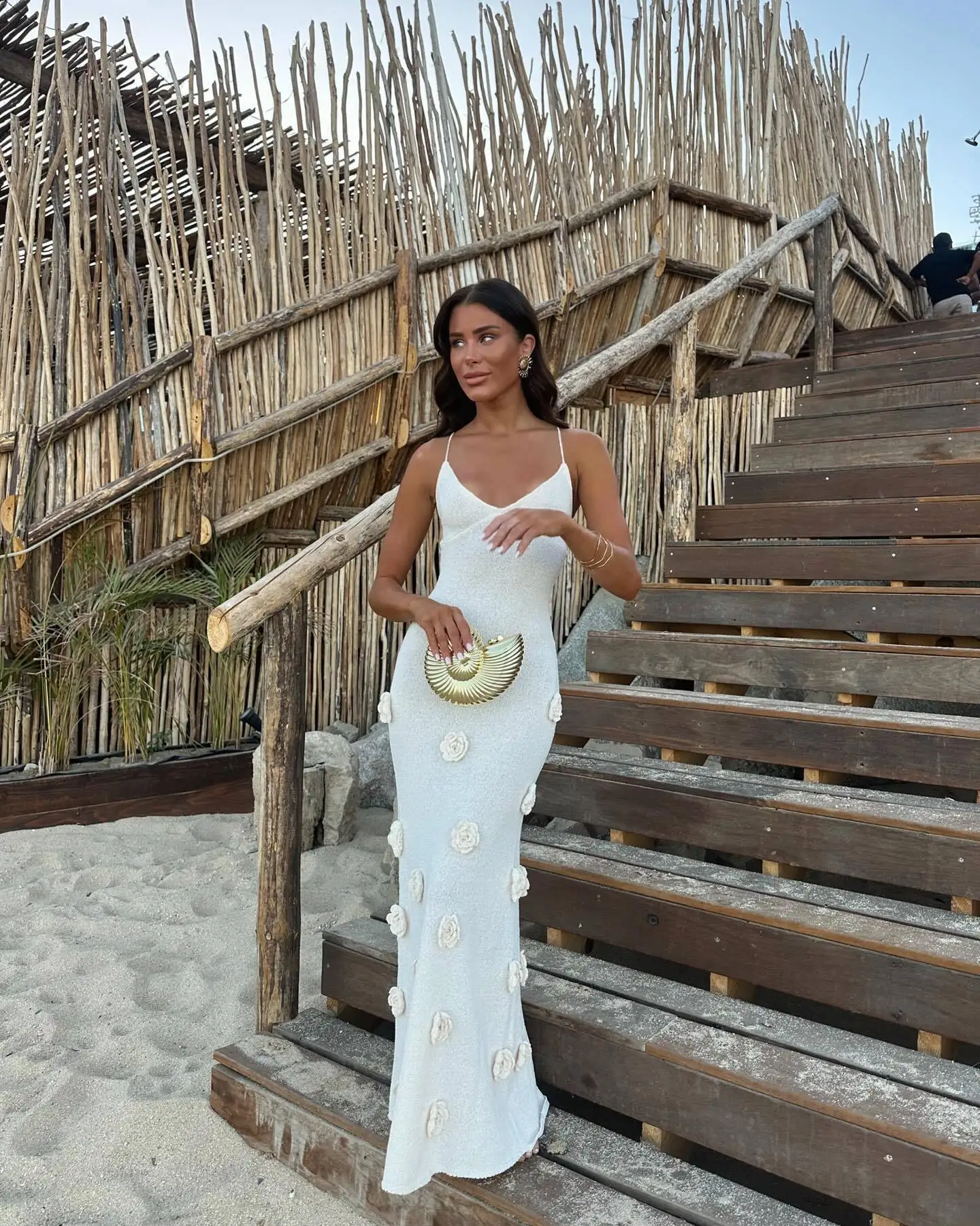 Chic 3D Floral Maxi Sexy Sleeveless Dress Women Fashion V-neck Backless Long Dresses New White Lady Party Beach Holiday Robe 
