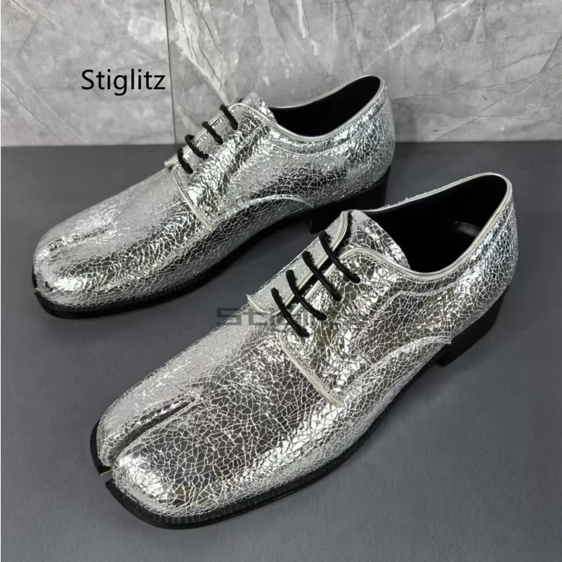 

Silver Tabi Shoes for Men Split Toes Casual Business Shoes Novel Designer Style Comfortable Lace Up Flat Shoes Solid Color