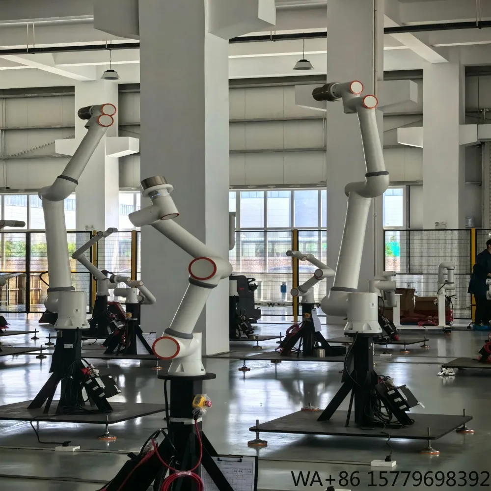 Compact FR3 Cobot Robot Arm Collaborative Robotic Manipulator for Lab Precision Assembly Electronic Semiconductor Factory