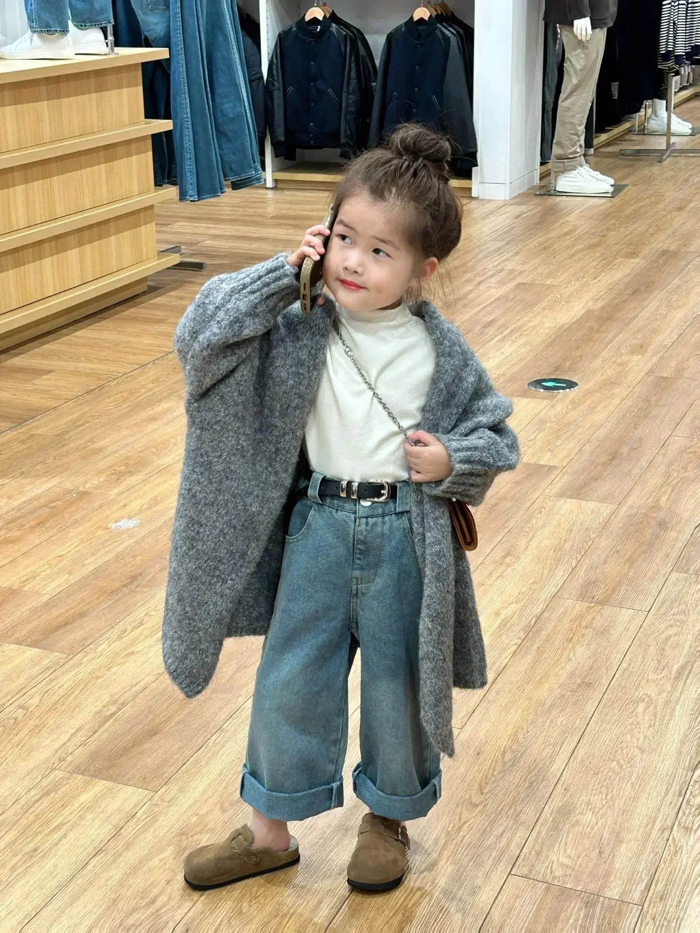 Girl Coat 2023 Autumn and Winter Children Wear Korean Style Children Wear Girls Chunky Sweater Cardigan Long Sweater Coat