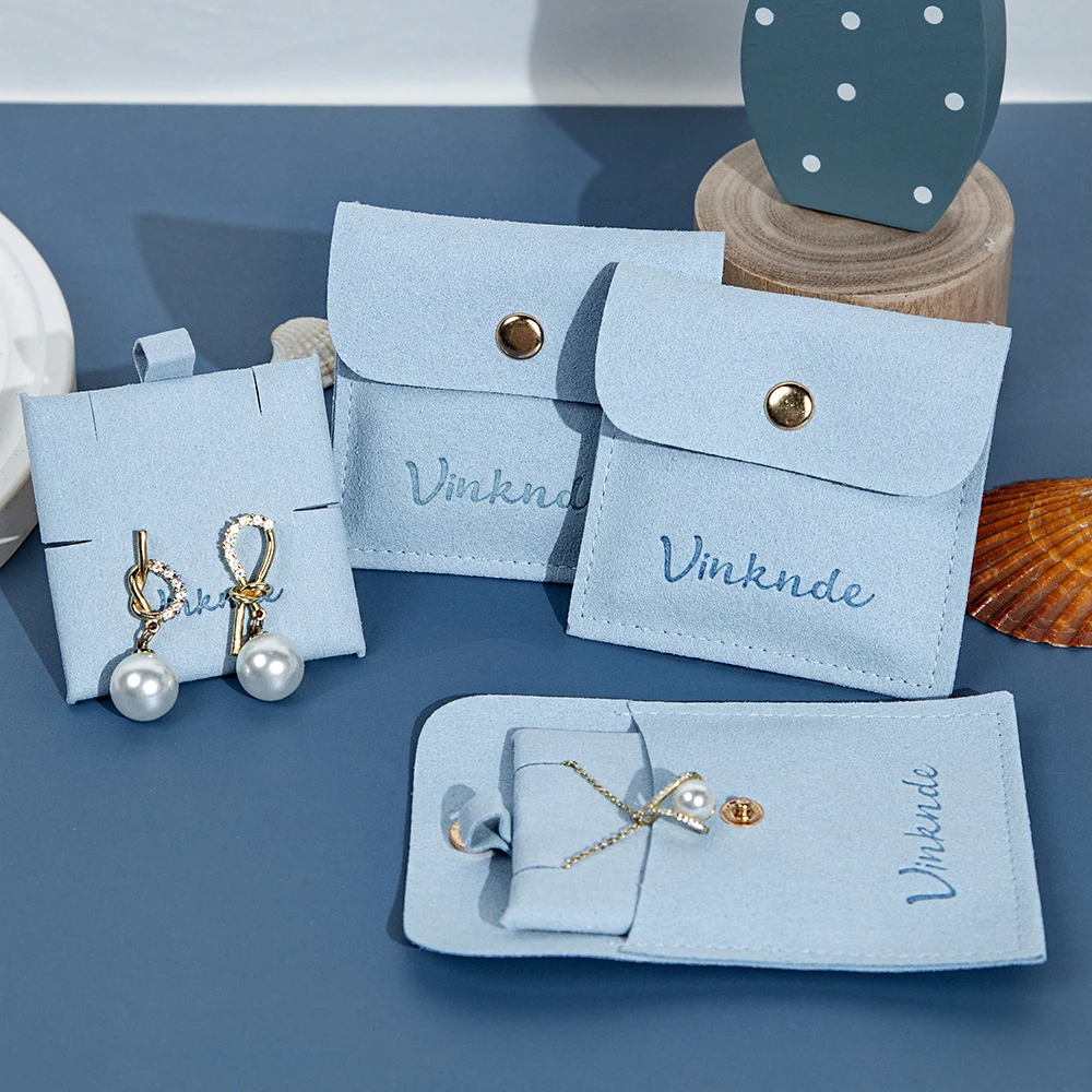 

24 компл., 8x8 см, синие сумки-защелки из микрофибры для ювелирных изделий с картонными карточками 6x6 см, свадебные сувениры, подарочная упаковка, сумки с персонализированным логотипом