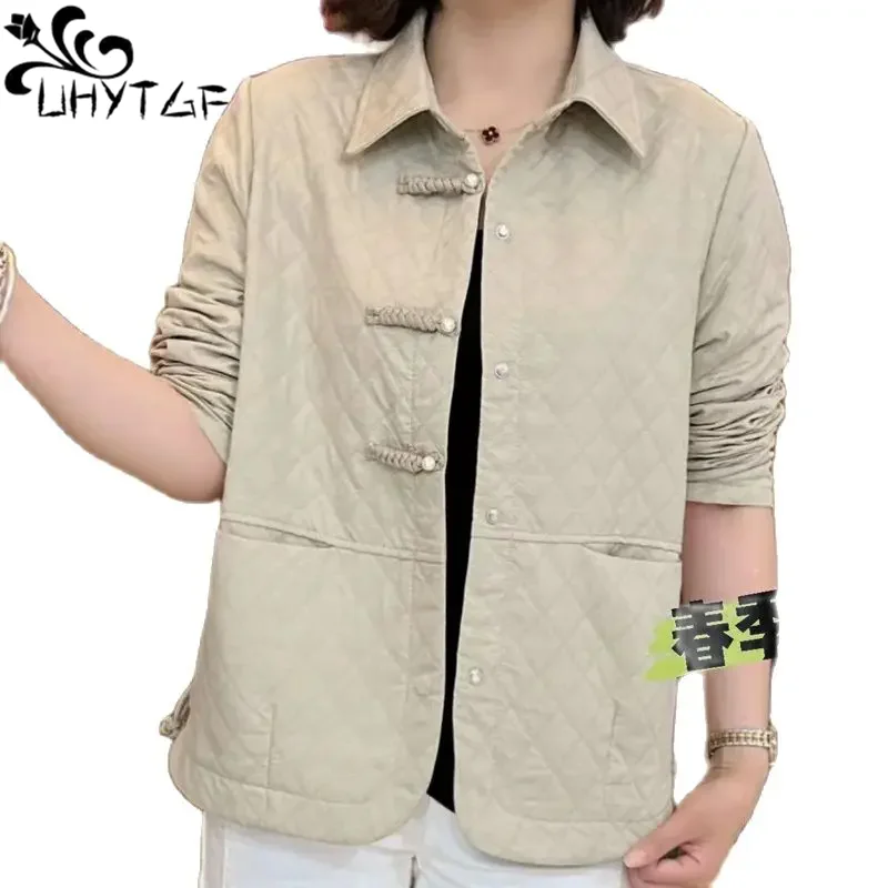 2024 New Middle-Aged Elderly Mom Spring Autumn Coat Women Foreign Fashion Buttons Casual Large Size Short Jacket Top Female 3036