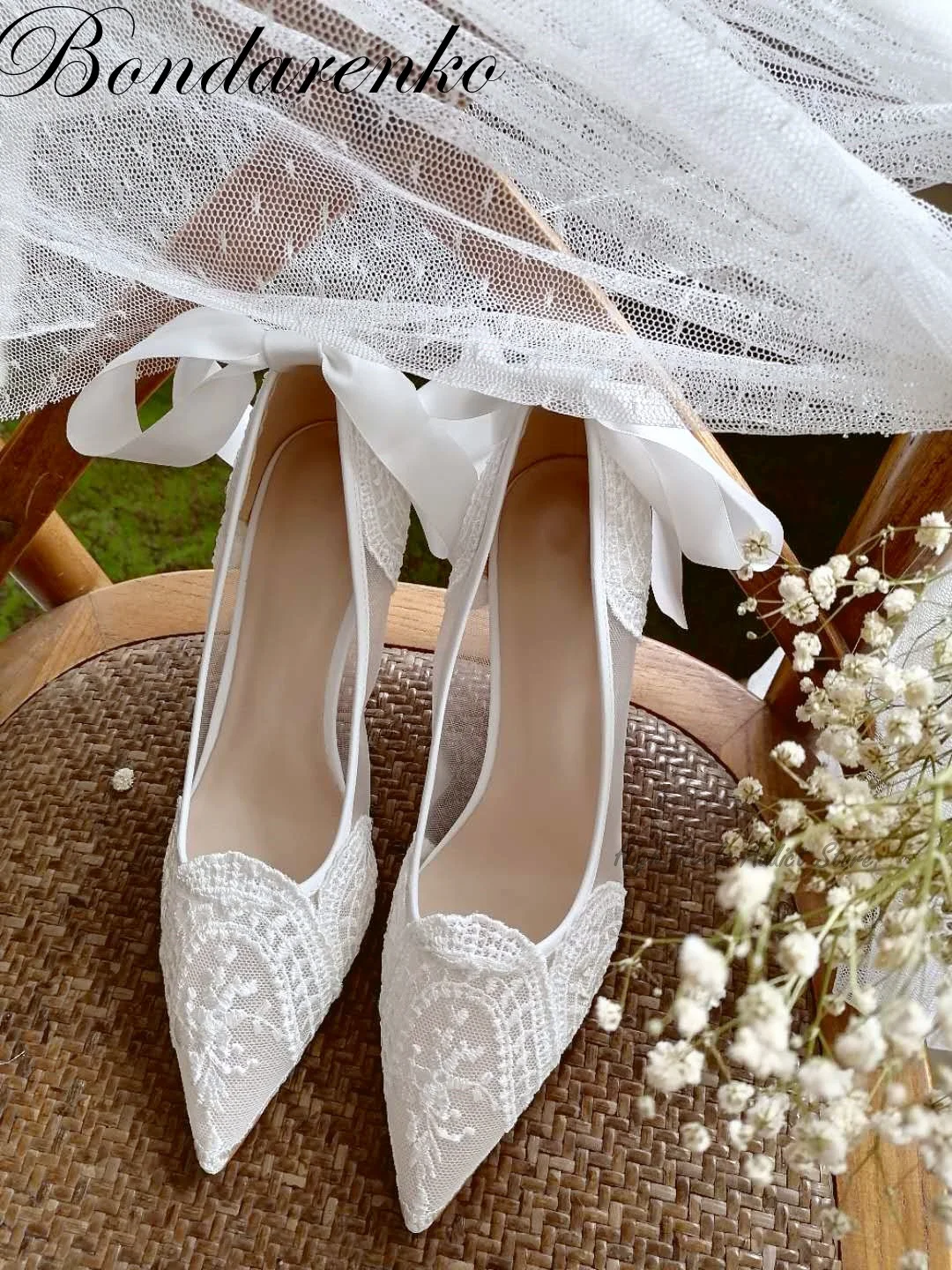 Women White Lace Wedding Shoes Pointy Toe Bridal Satin Bow 8cm High Heels Bow Handmade Elegant Designer Pumps