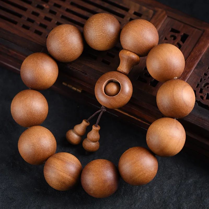 Teak baipei with black wood is comparable to old mountain sandalwood, making it a fine collectible bracelet