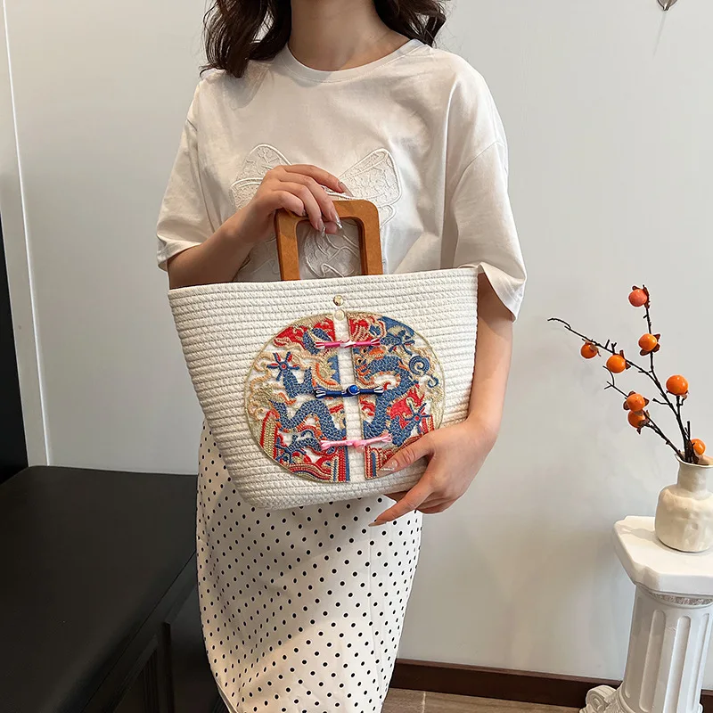 

WBS 2024 Retro Chinese Stylish Hand-Woven Summer Beach Bag Seaside Vacation Large Capacity Tote Bag Folk Style Handbag for Women