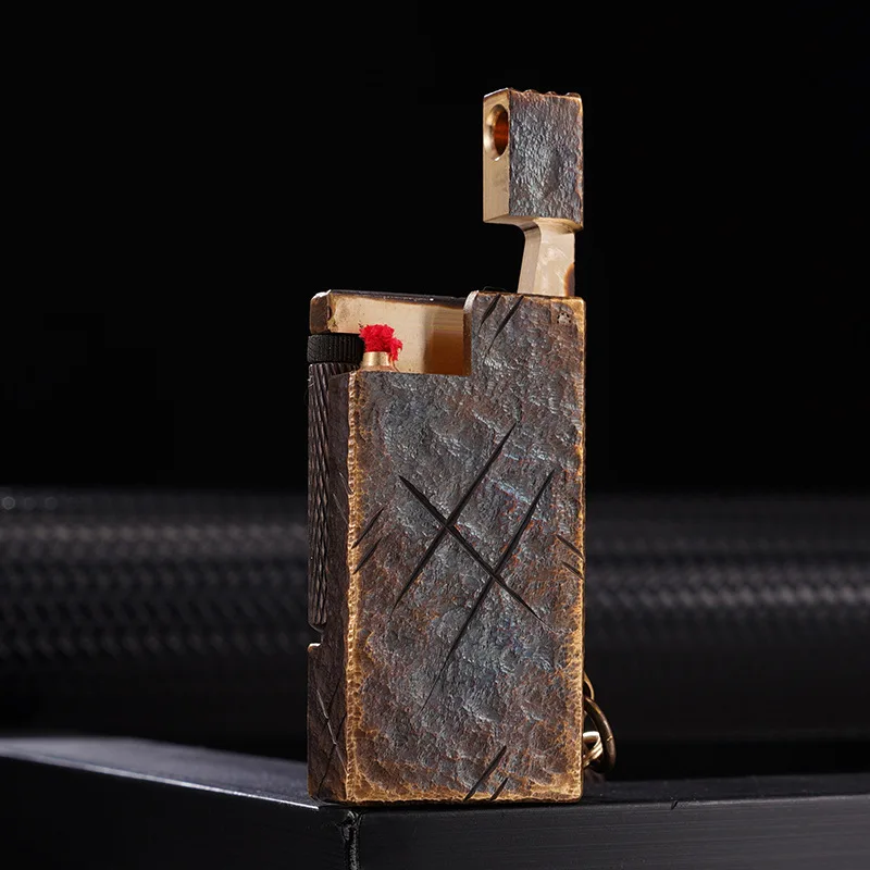 Original Copper Pure Hand-carved Trench Lift Arm Ghost Claw Model Hell Hand Claw Cool Fashion High-end Gift Kerosiene Lighter