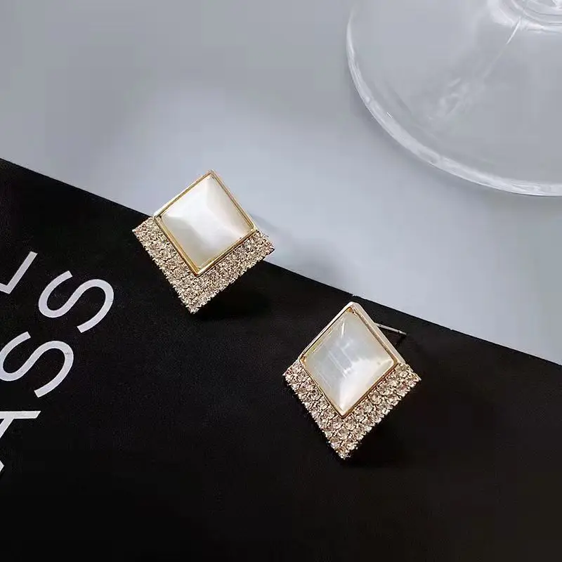 Korean Fashion Exquisite Square Opal Earrings Romantic Wedding Commemorative Gift Outstanding Female Personality Small Jewelry