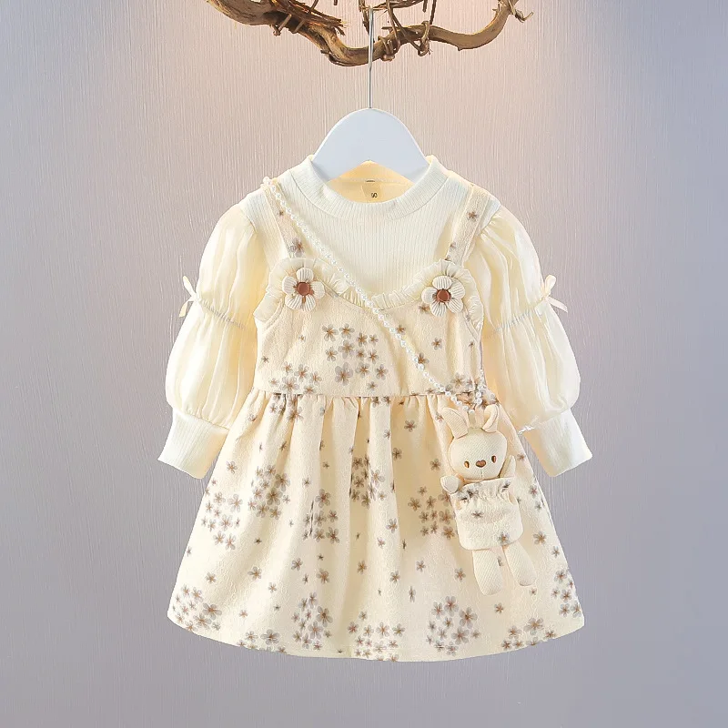 2025 New Spring Western Flower Flower Dress Feelings Feed 2 Sweet and Lovely Going Leisure Girl Clothing Give Rabbit 0-6-year-ol