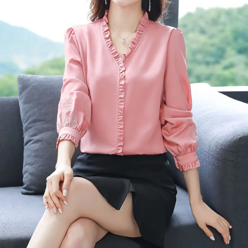 Fashion Folds Spliced V-Neck Blouse Elegant Female Clothing Spring Autumn Solid Color Embroidery All-match Long Sleeve Shirt New