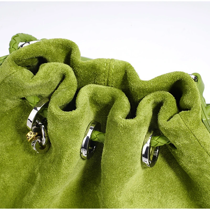 Designer-Umhängetasche aus Rindsleder und Wildleder, Glückshandtasche aus echtem Leder mit Kordelzug, lässige Cloud-Plissee-Umhängetasche für Damen – Detail 11