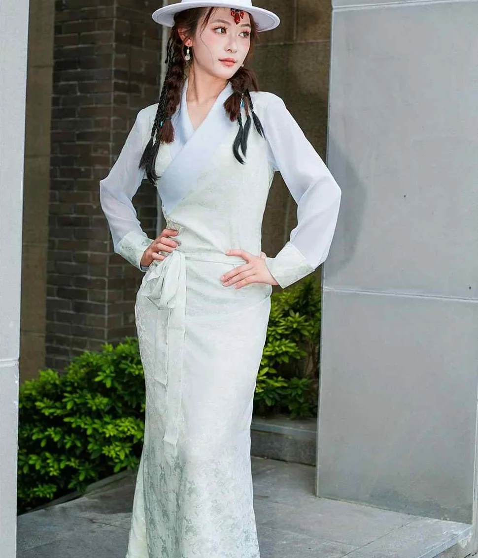 

Fresh Ethnic GuoZhuang Lhasa Clothing Traditional Tibetan Dress Long Sleeve Retro Oriental Tibet Clothes Xizang Robe for Women