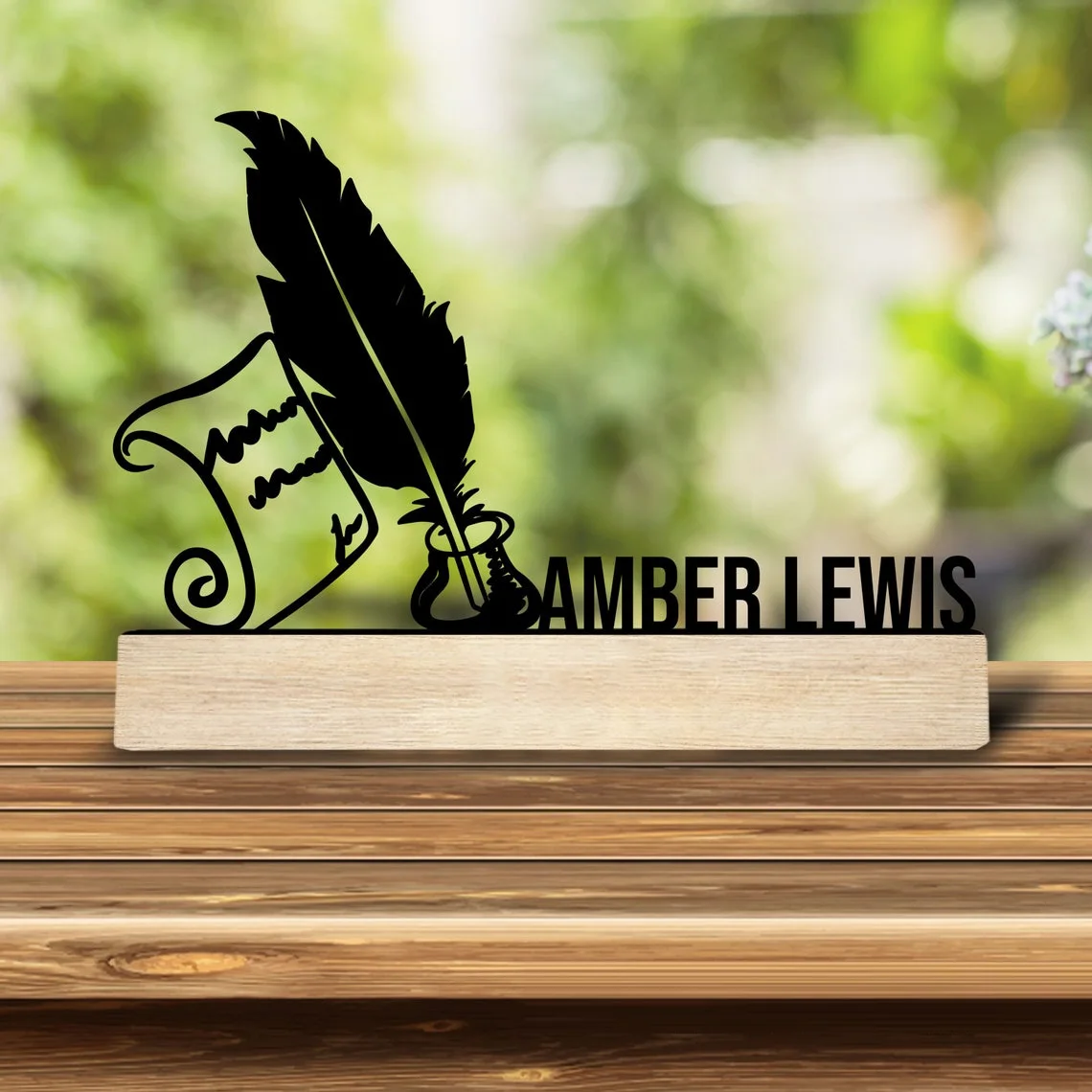 1 pièce - Statue en fer rétro personnalisée - Contenu personnalisable - Avec base en bois - Décoration pour la maison ou le bureau