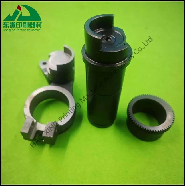 Pezzi di ricambio per macchine da stampa Sedile rullo inchiostro acqua per Heidelberg SM74 M2.030.001 Staffa di supporto rulli in gomma acqua