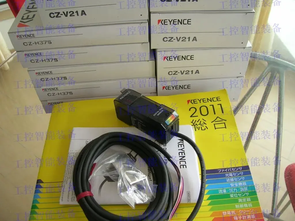 

2025 October New Keyence CZ-V21AP Sensor