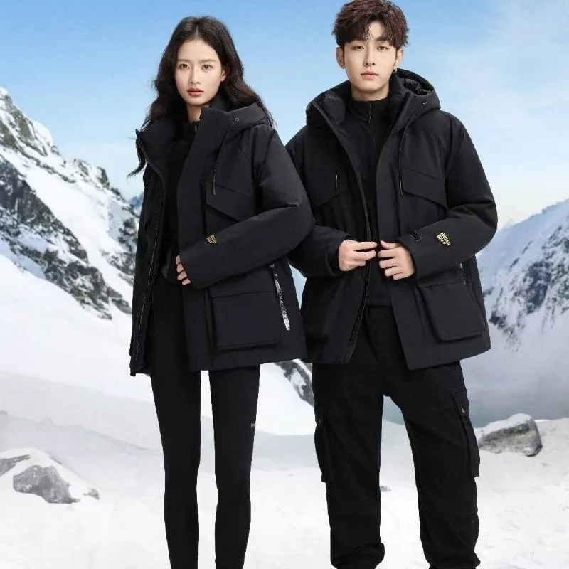 Jaket Pendek Gaya Hitam Emas untuk Pasangan Musim Dingin Tebal Isi Bulu Angsa Putih Fashionable Pakaian Kerja Nyaman Hangat Unisex