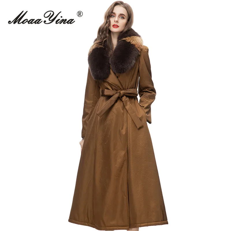 MoaaYina Winter Fashion Designer Brown Vintage Trench Coats Women's Lapel Velvet Frenulum Gathered Waist Slim Long Trench Coats