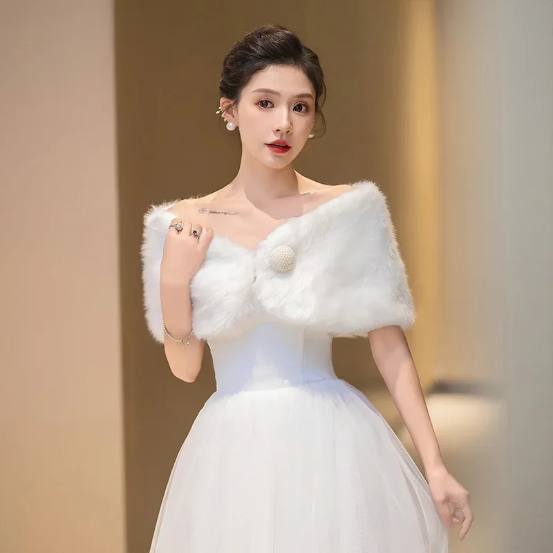 

Bridal Wedding Dress Faux Fur Shawl Autumn and Winter Shawl Wedding Cheongsam Jacket Bridesmaid Dress Shawl Warm Bolero Women