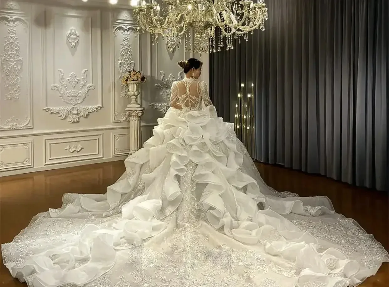 Custom Luxury Crystal Beaded Handmade Wedding Dress Ruffle Lace Cathedral Train customized Bridal Dress vestido de novia robe