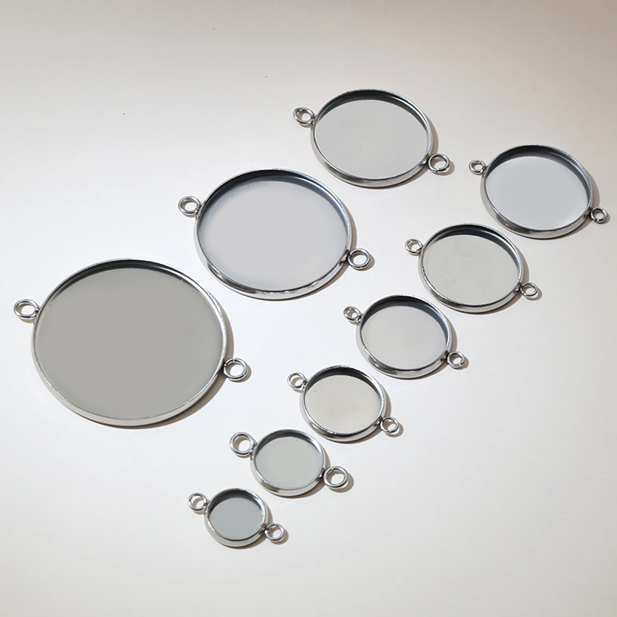 8/10/12/14/16/18/20/25/30mm Inner Size Stainless Steel Material Simple Style Cabochon Base Cameo Setting Charms Pendant Tray