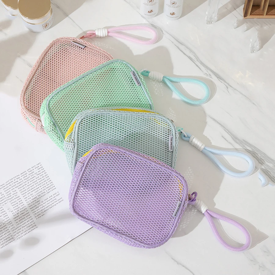 

Portable Travel Makeup Bag Mini Grid Storage Bag Breathable Cosmetic Storage Pouch Compact Size Single Color