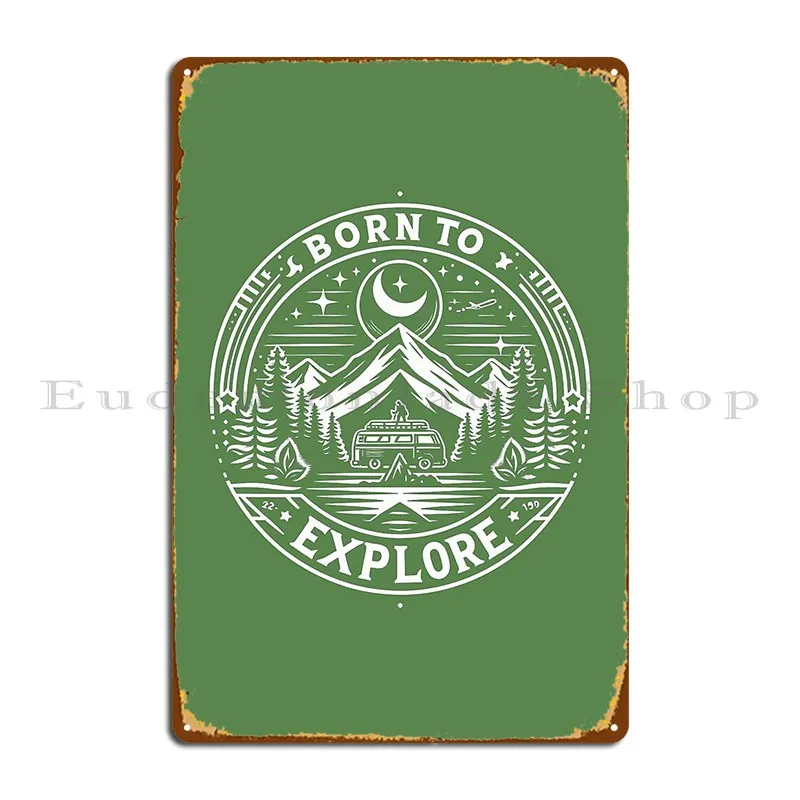 

Горы, лесной пейзаж с надписью, рожденный, чтобы иссленять металлические вывески, клубная настенная табличка, дизайн жестяной вывески, плакат
