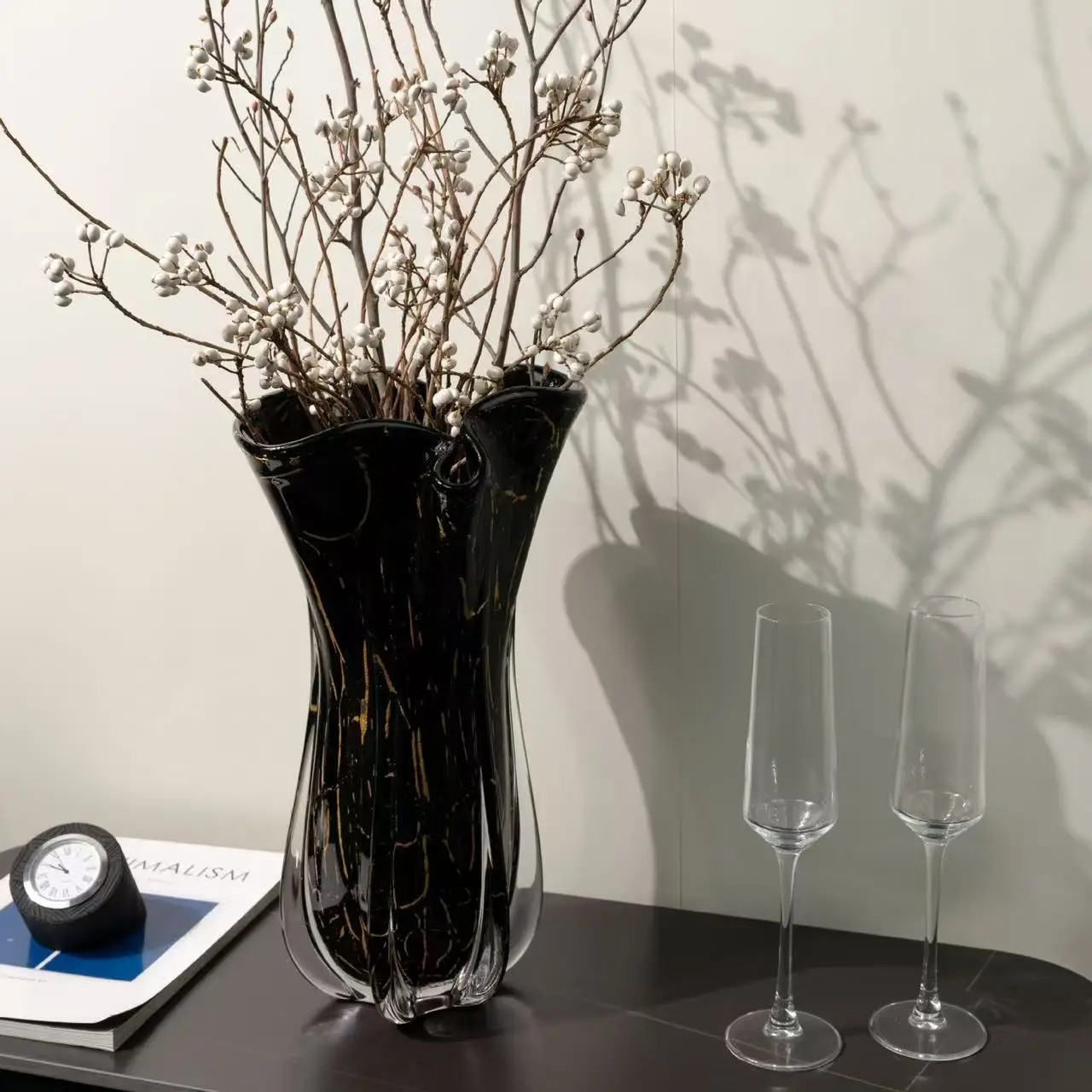 Light luxury high-end black gold large-diameter glass vase hotel model room dining table table decoration high-end vase