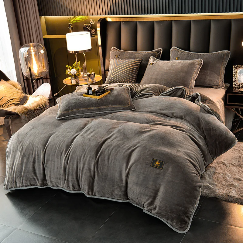 Luxury Thickened Milk Velvet Winter Bedding Set Queen King Size Soft Warm Flannel Duvet Cover Set with Bed Sheet and Pillowcases