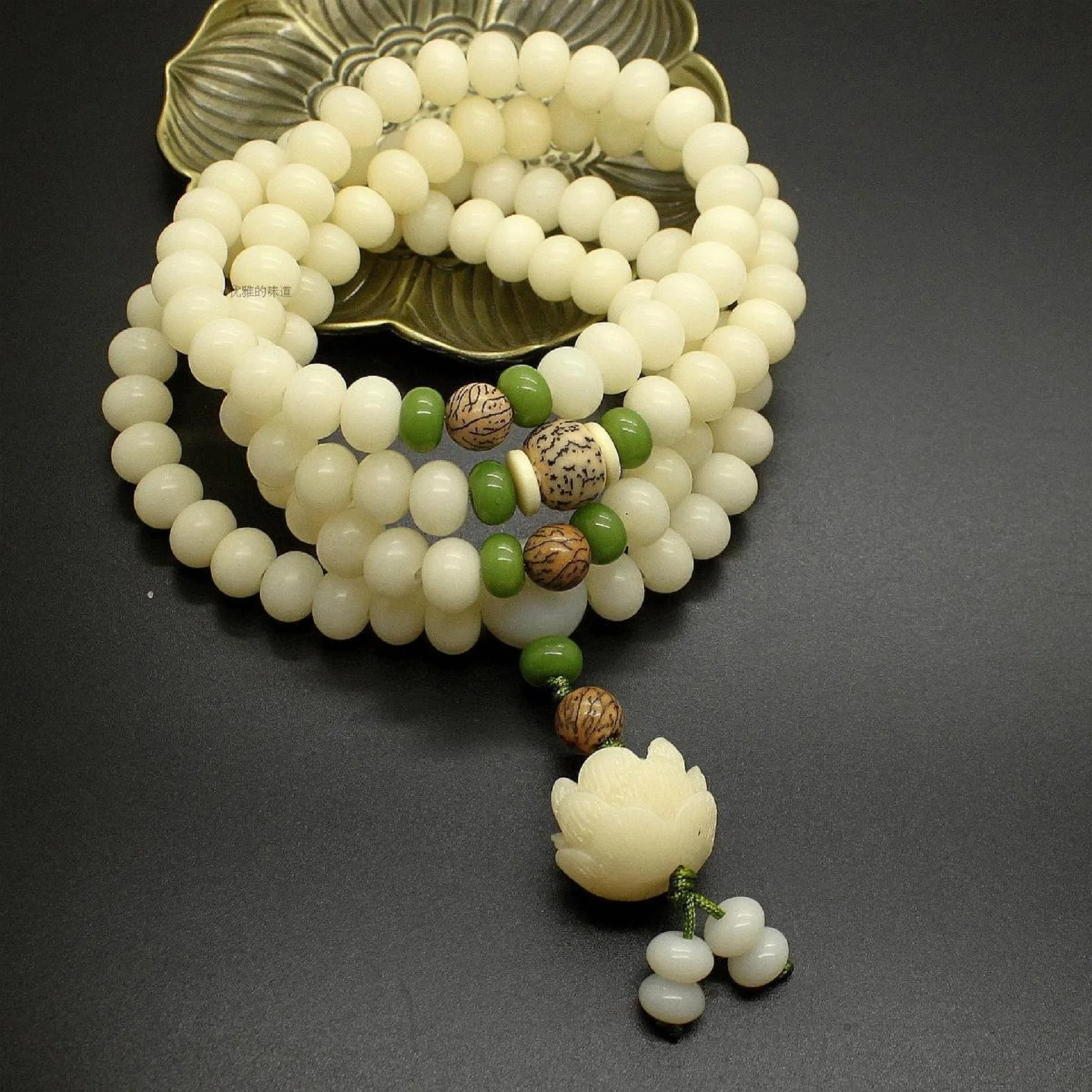 

White Jade Bodhi Root Bracelet 108 Bodhi Child Buddha Beads Men and Women's Versatile Necklace Long Simple Cultural Gam