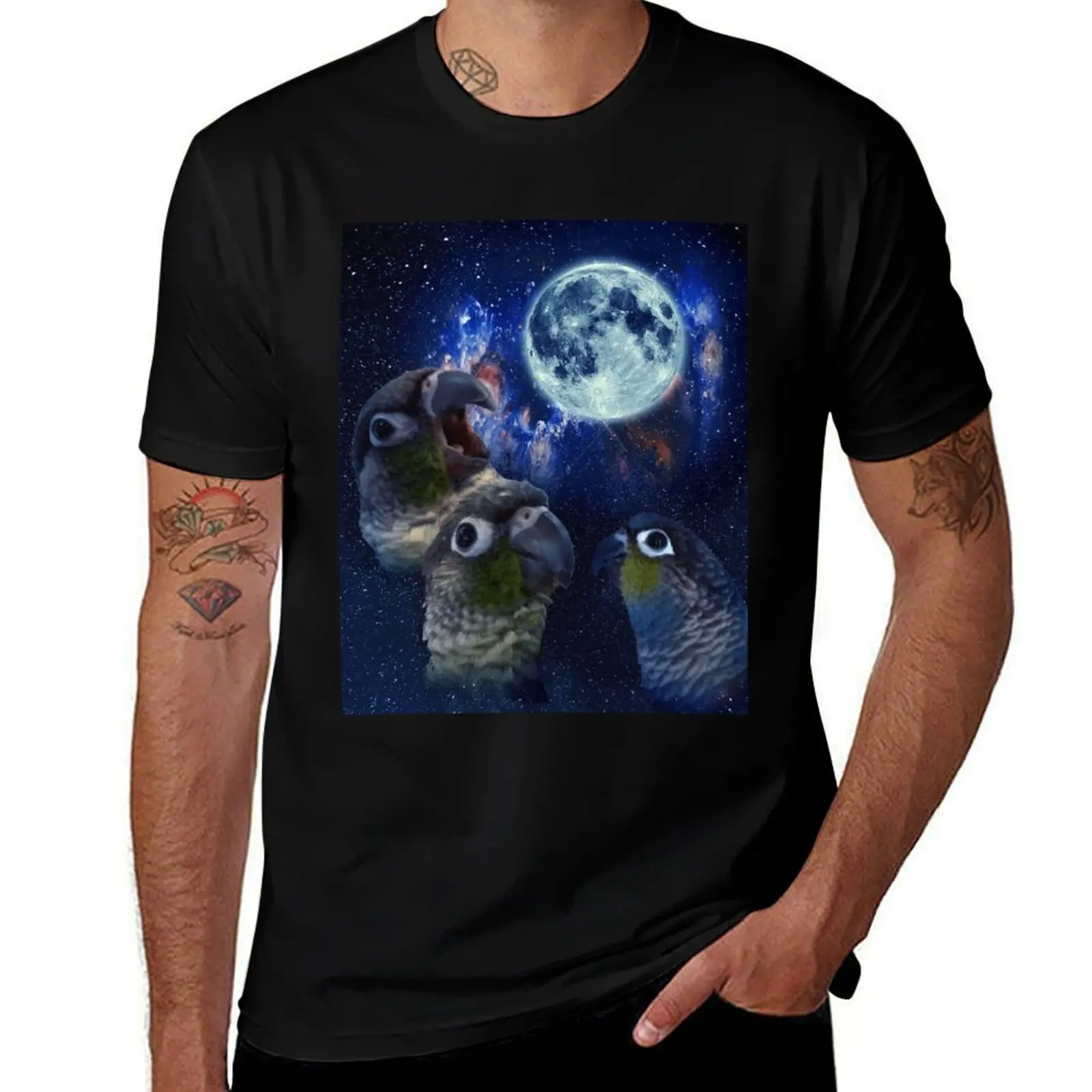 Conures staring at the moon T-Shirt Fashion Graphic Tee for Men T-Shirt