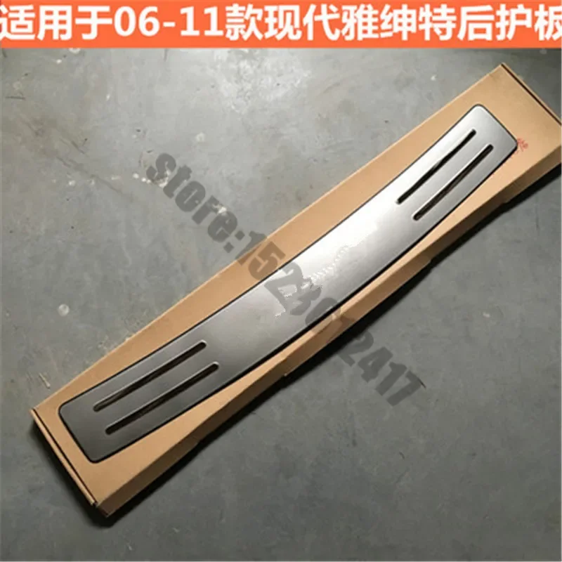 

For Hyundai Accent 2006 - 2011 Stainless Steel Rear Bumper Protector Sill Trunk Tread Plate Trimr Bumper guard Car Accessories