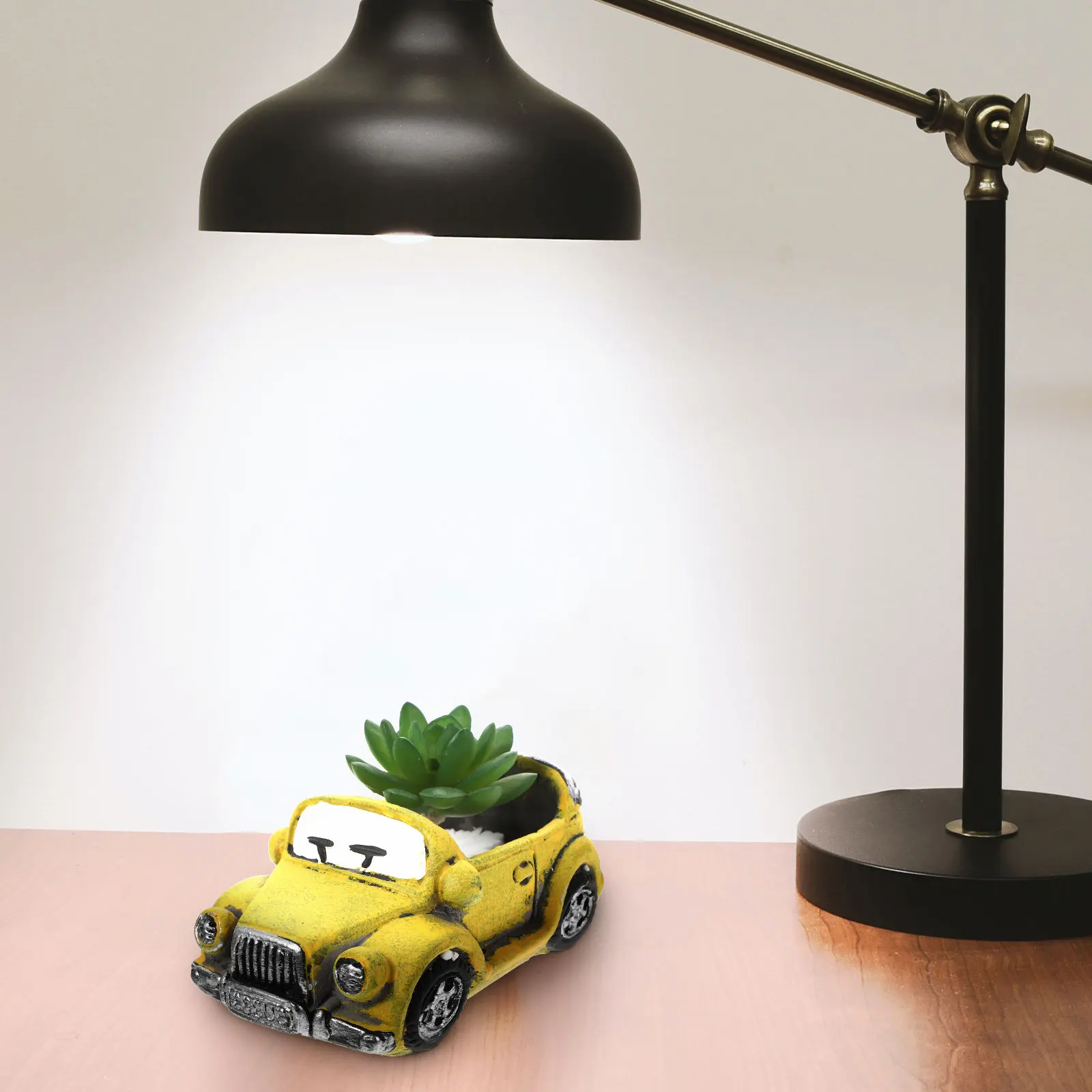 

2 шт. креативных декоративных кашпо в форме мультяшных машинок для суккулентов, для дома, офиса, балкона, сада