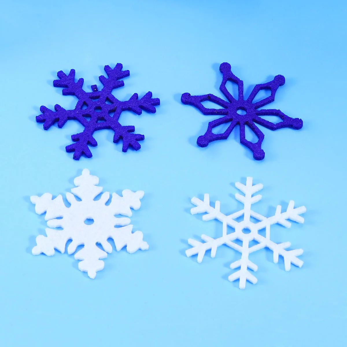 

40Pcs Christmas Tree Pendant Assortment Unique Snowflake Design Soft Felt Material Perfect for Xmas Home Party