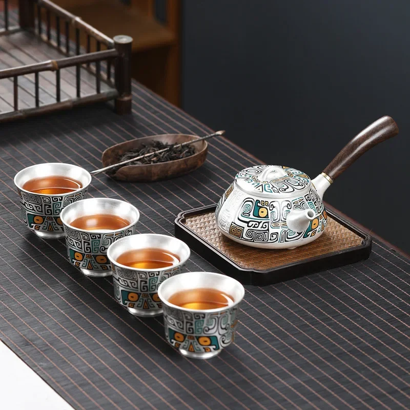 

Sterling Silver Ceramic Japanese Pot Four Cups Portable Home Travel Portable Taotie Pattern Kung Fu Travel Tea Set