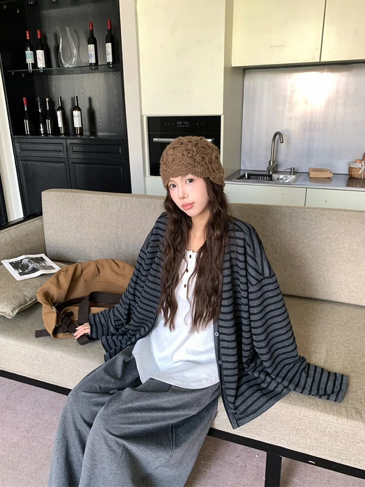 

Женское винтажное свободное пальто в полоску с длинными рукавами на пуговицах, повседневная весенняя модная верхняя одежда, женская премиум-куртка