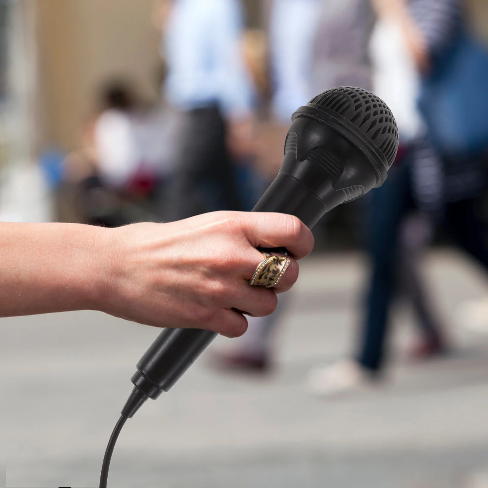 

Plastic Handheld Microphone for Electronic Keyboard Lightweight Portable Singing Home Outdoor 35mm Piano Mic Kids Toy