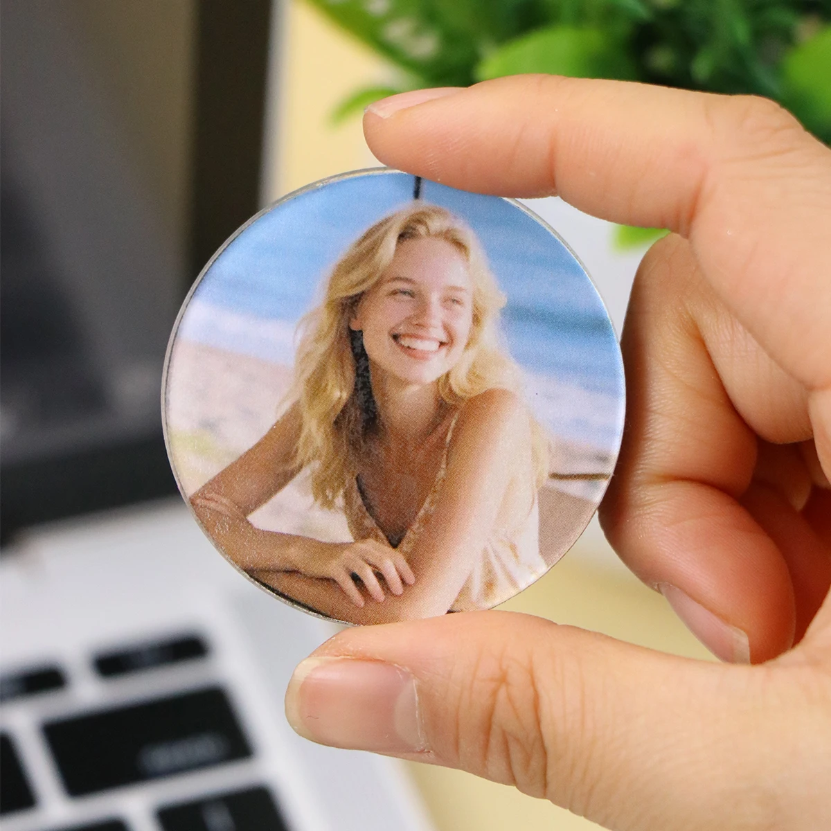 1/3/5pc round Customizable Picture Mini Fridge Ornament Refrigerator Magnet Fridge Magnet Fridge Decor Magnet Magnet Note Holder