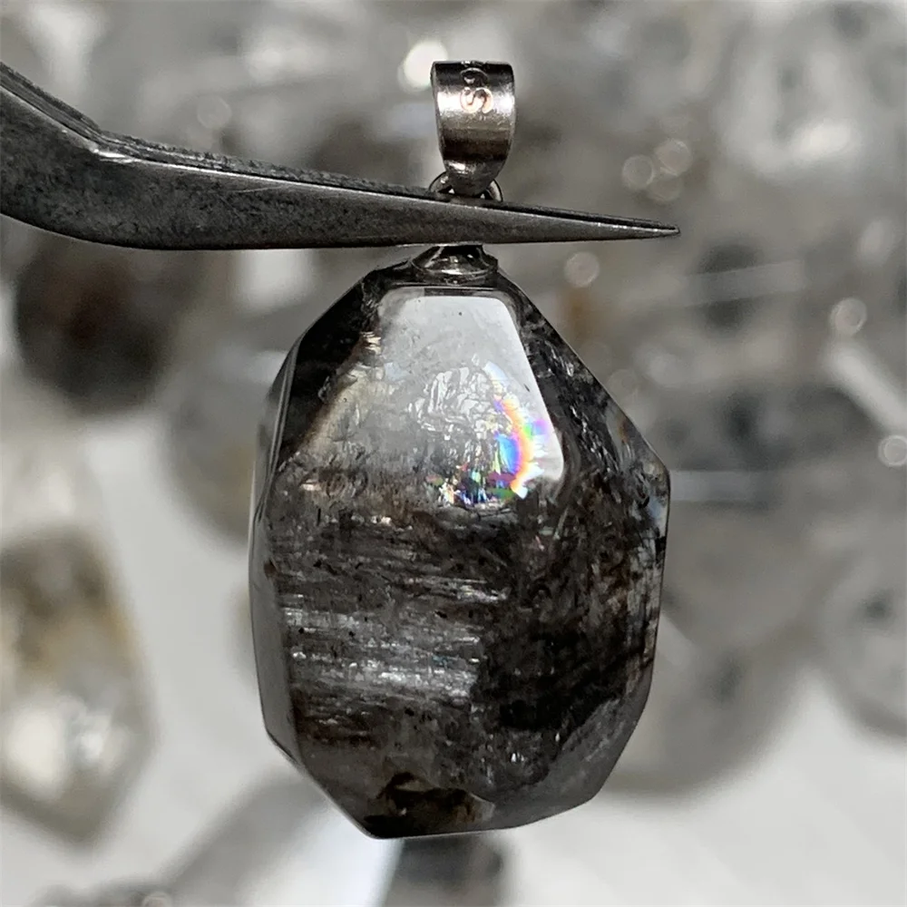 Colgantes de diamantes Herkimer naturales para hombres y mujeres, cuentas curativas de cuarzo de petróleo, inclusión de grafito negro, cristales transparentes con destellos de arcoíris
