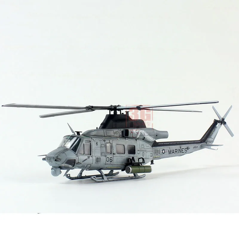 Dream Model Assembled Aircraft Kit DM720018 US UH-1Y Venom Utility Helicopter 1/72