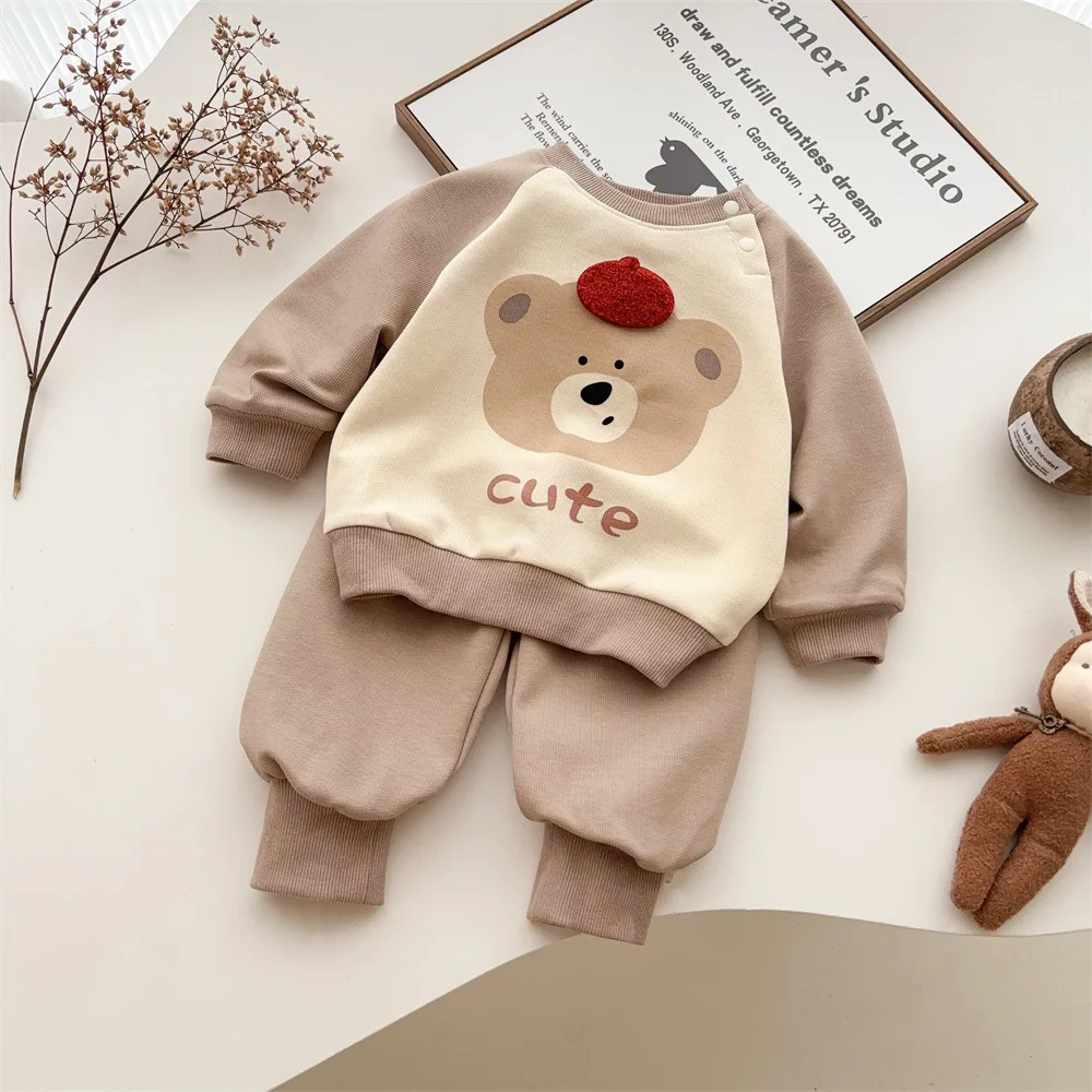 

Korean Baby Boys 2PCS Clothes Set Cotton Raglan Sleeve Cartoon Bear Pullovers Solid Loose Pants Suit Toddler Boys Outfits