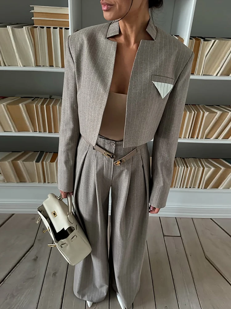 

Элегантный комплект из двух предметов в полоску с принтом, повседневный темпераментный наряд для поездок на работу, новинка 2026, женское пальто с воротником-стойкой и длинными рукавами + брючный костюм