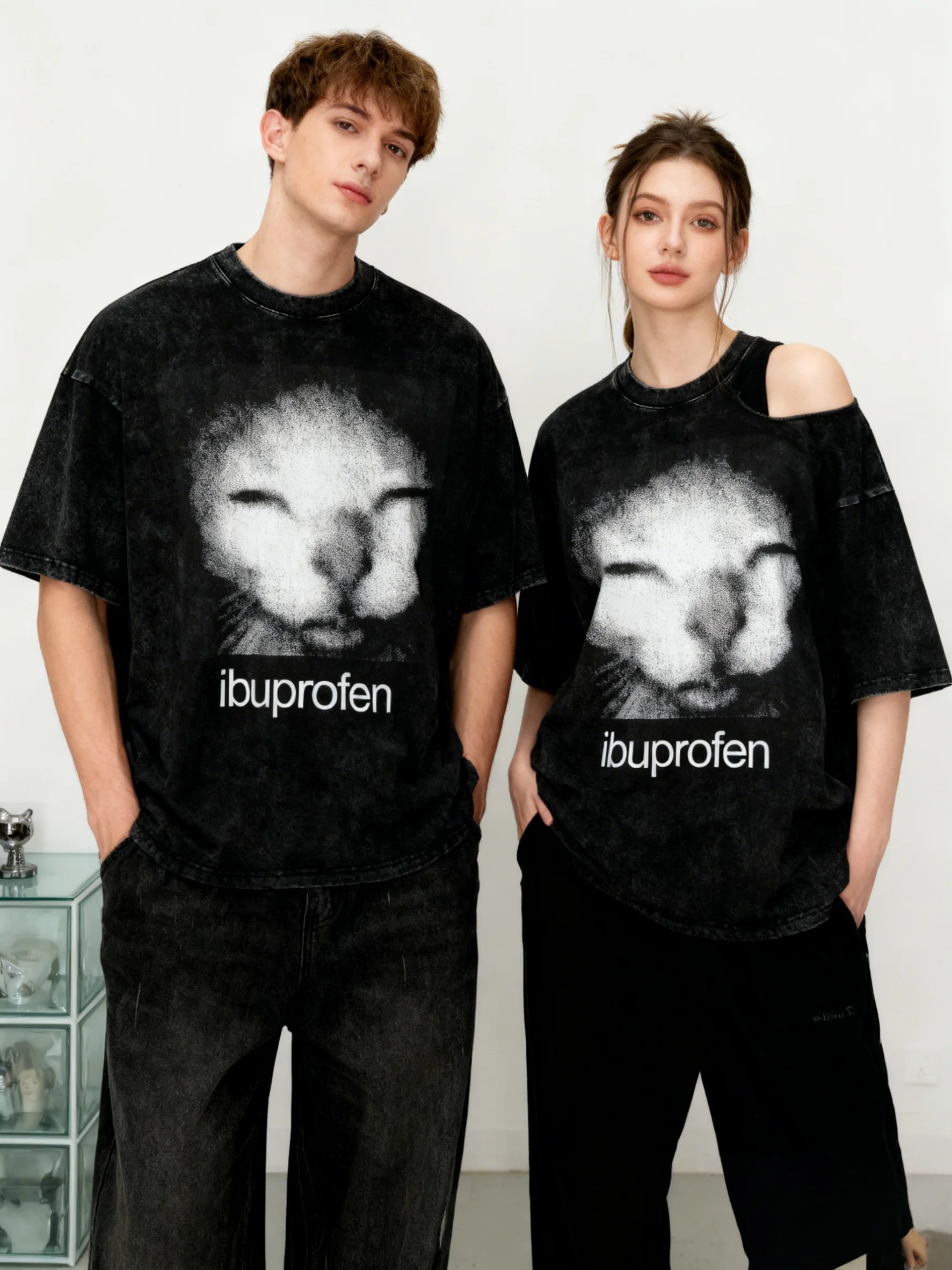 Summer Men Cat Expression T-Shirt 100% Cotton Casual and Loose Fit Suitable for Both Men and Women Street Hip-hop Retro Style