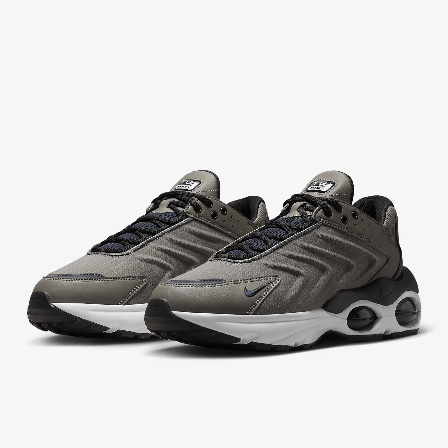 

Мужская повседневная обувь Nike Authentic AIR MAX TW New Retro DV7721-001