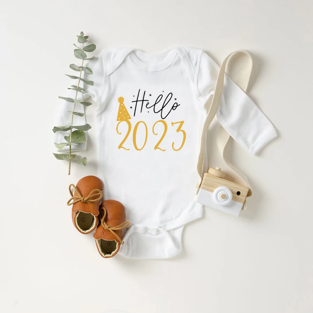 

Baby Announcement Hello 2023 Newborn Baby Bodysuits Cotton Summer Boys Girls Romper Body Pregnancy Reveal New Year Ropa Clothes