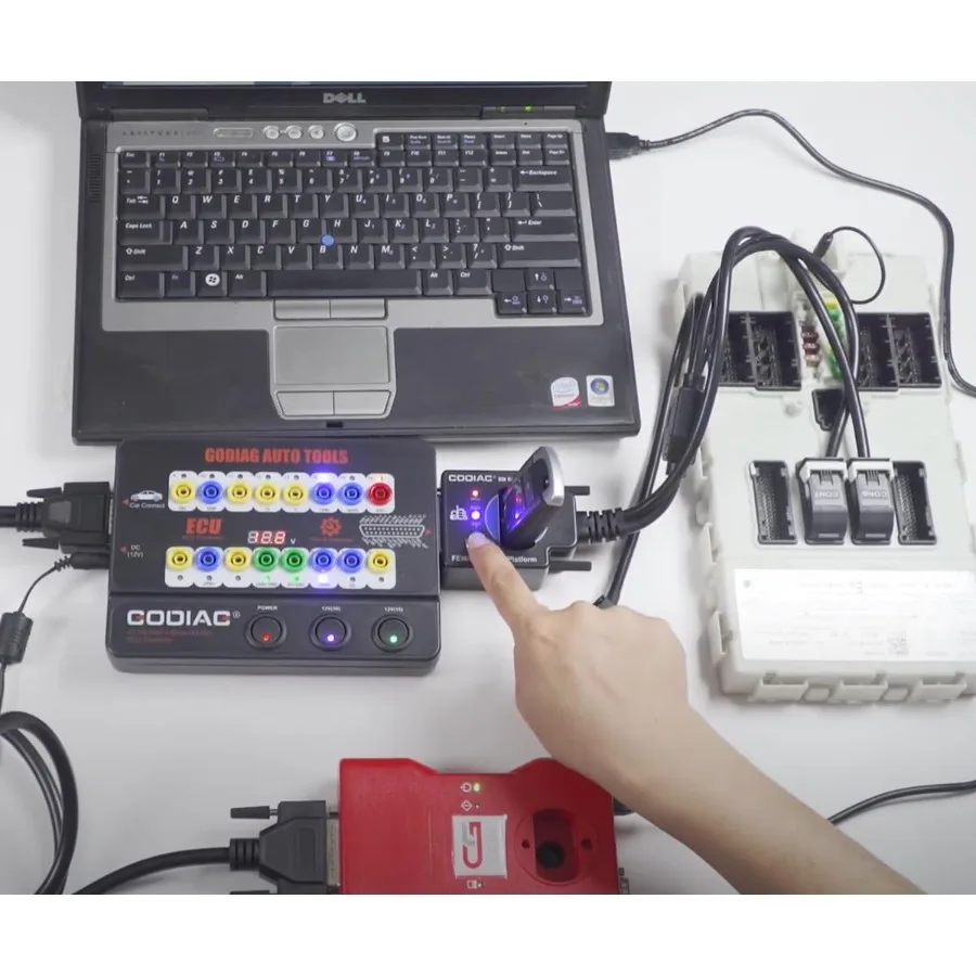 منصة اختبار جديدة من النوع FEM BDC لاختبار تشخيص المركبات المتقدمة في ورش عمل إصلاح السيارات وصيانة Ce