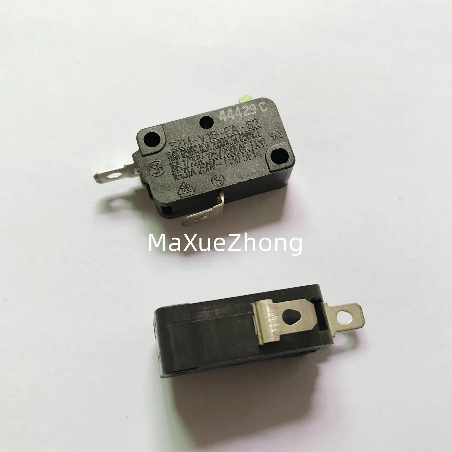 Original new 100% 2pin micro switch 16[3]A250V SZM-V16-FA-62 normally closed LXW-16-3-3 normally open