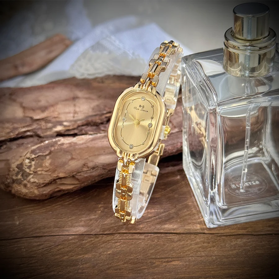 New Popular TikTok Watch Elliptical Elegant Small Luxury Bracelet Quartz Watch Vintage Bamboo Node Chain Lightweight Hand Chain