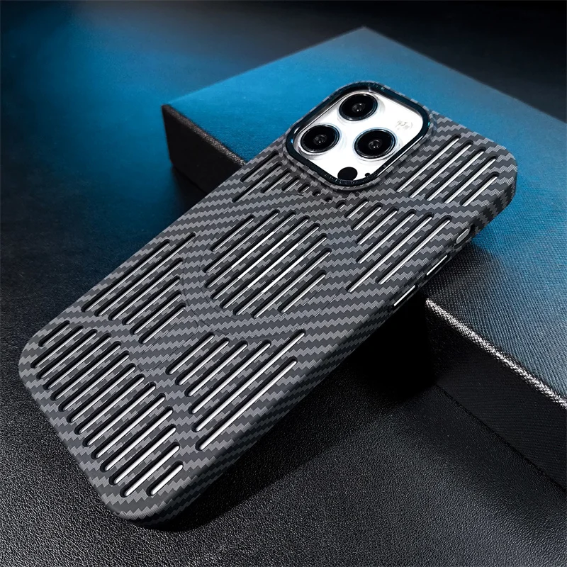 

Carbon Fiber Cooling Case For iPhone 15 14 12 13 11 Pro Max Hollow Magnetic Suction Matte Ultra-thin Phone Case Cover