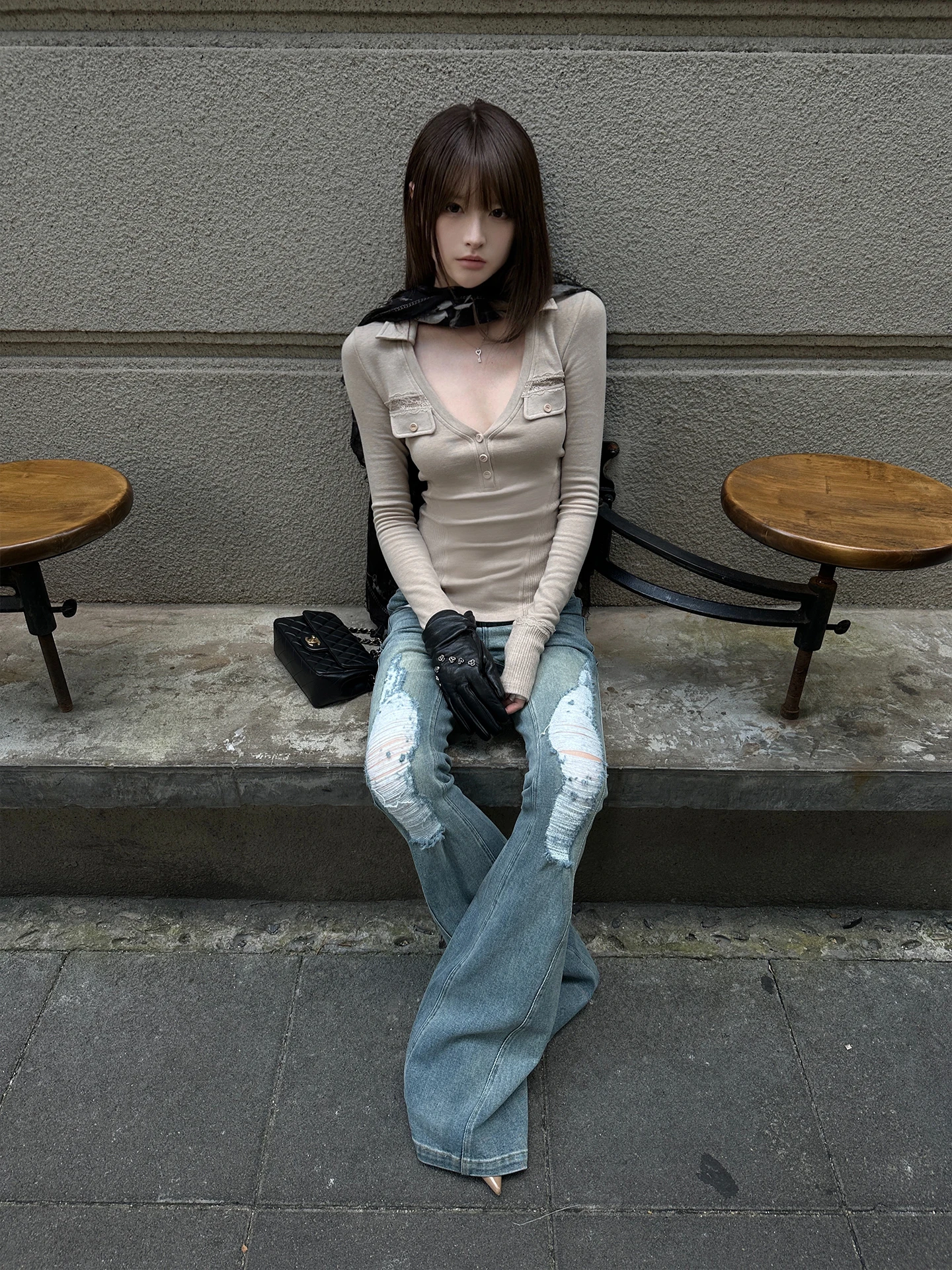 Low Waist Contouring Jeans Water Washed Blue Grey Toned Hole Worn out Bell Bottoms Cotton Blend Zipper Closure Slim Fit